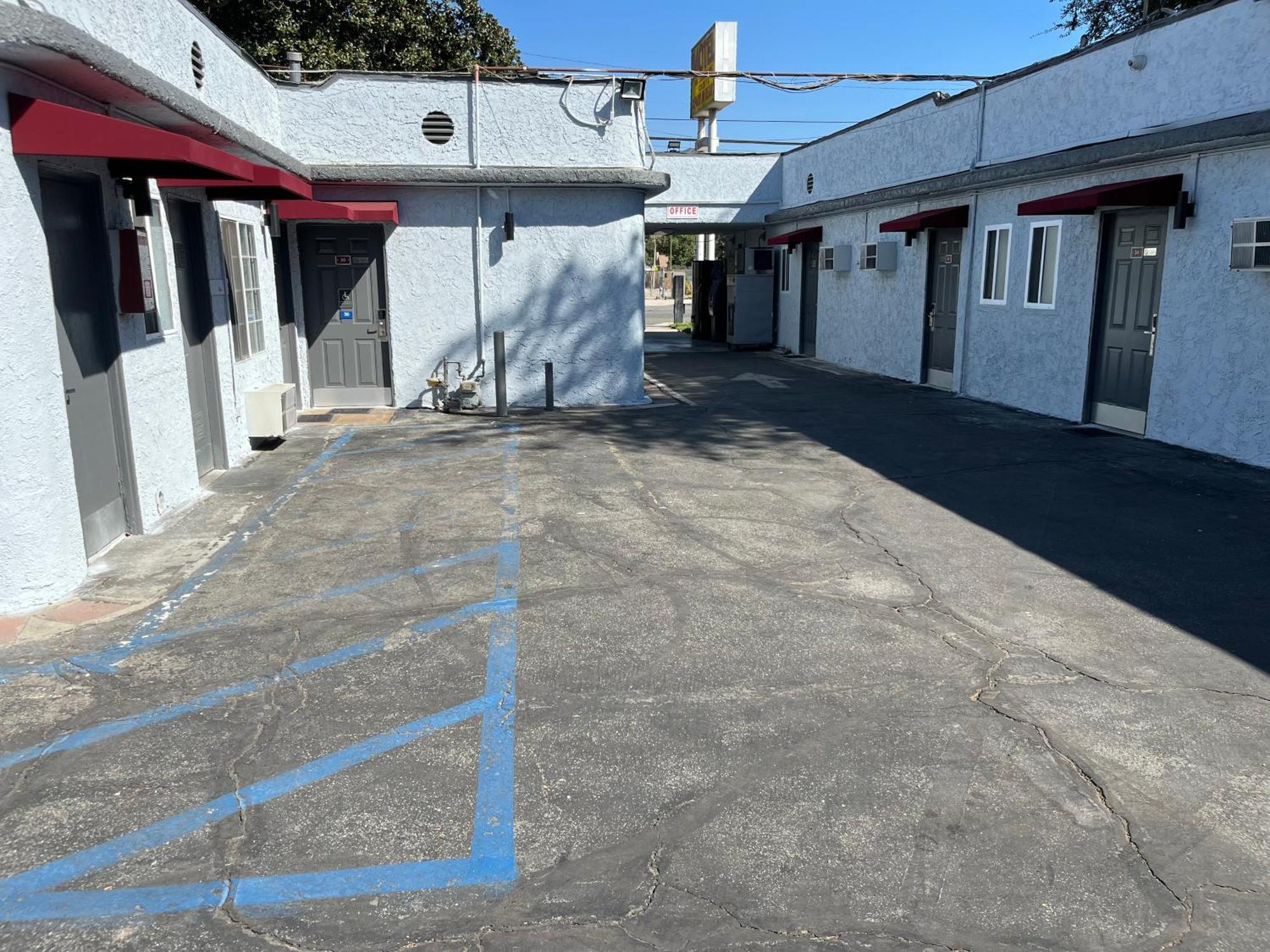 Griffith Park Motel, In Los Angeles Hollywood Area Glendale Exterior foto